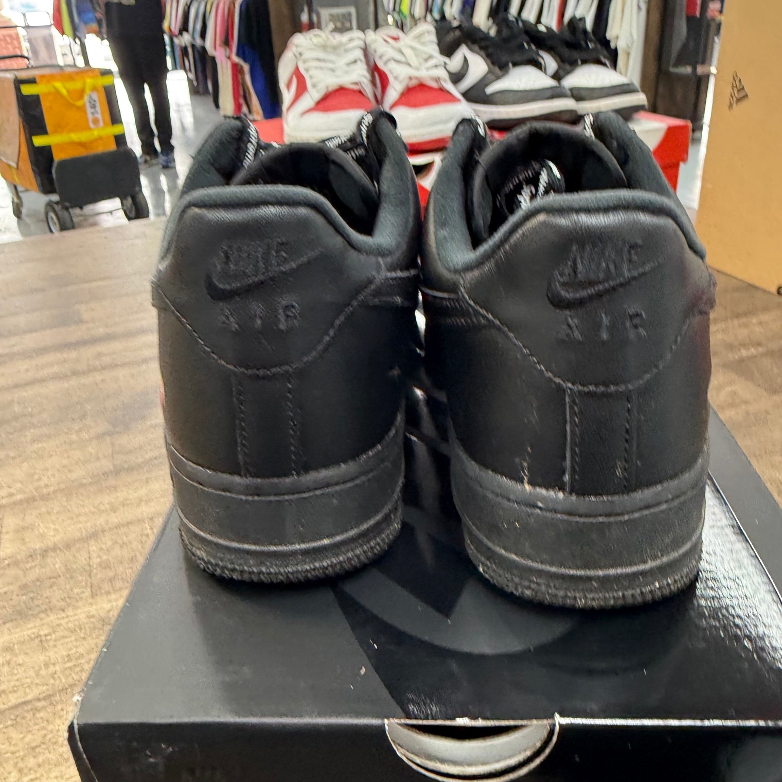 Supreme Black Air Force 1 Low (USED)