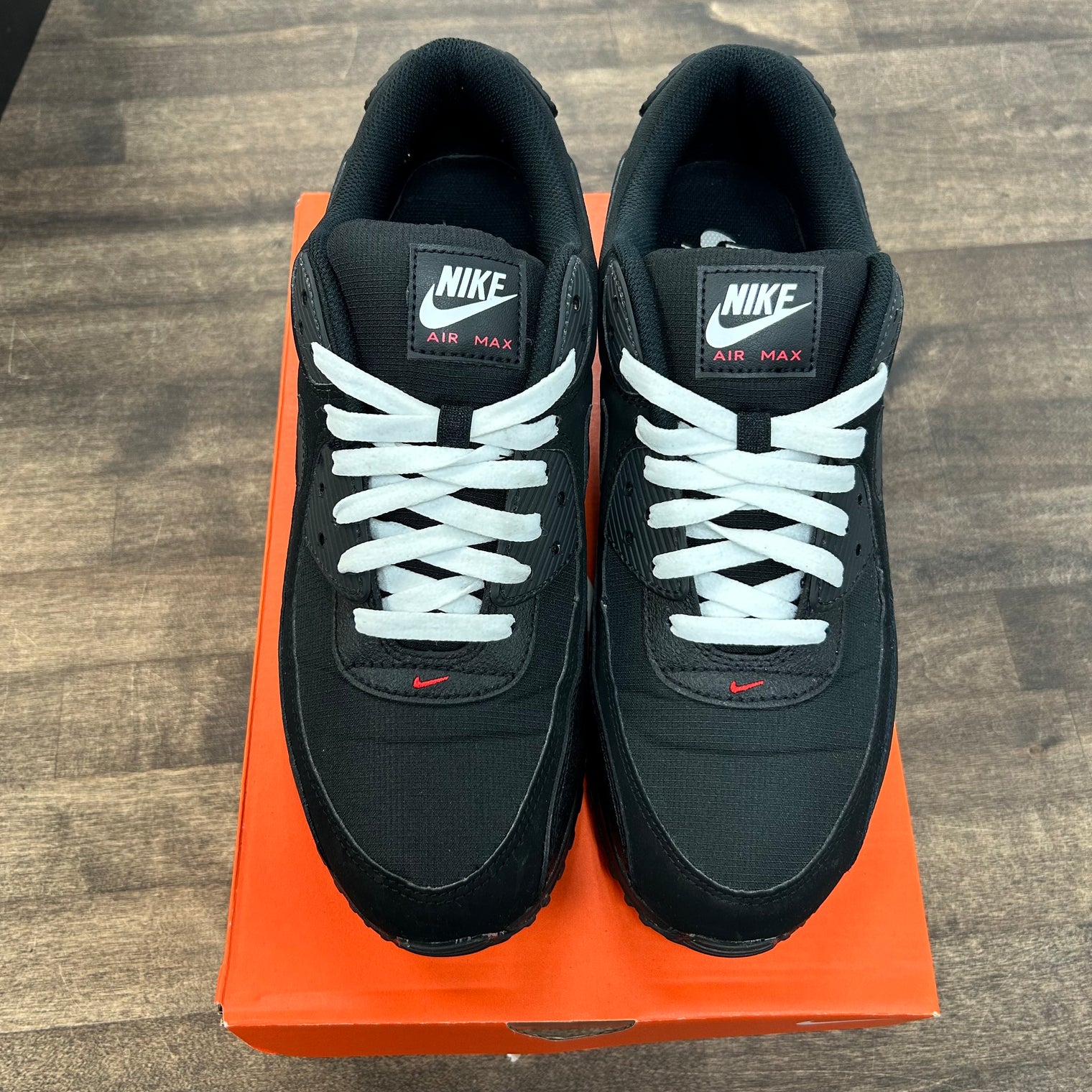 Black Sport Red Air Max 90 (Used)