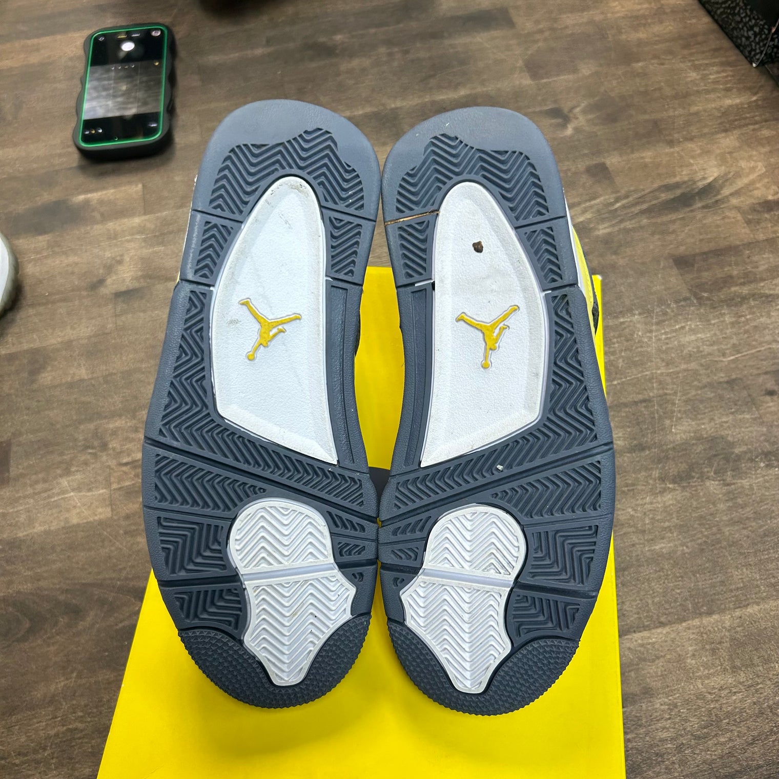 Lightning Jordan 4 Retro (GS) (Lightly Worn)