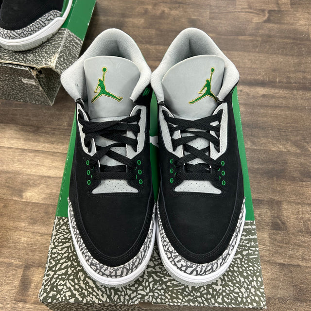 Pine Green Jordan 3 Retro (Used)