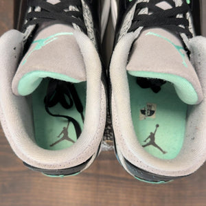 Jordan 3 Retro Green Glow Size 13 (Pre-Owned) - aux