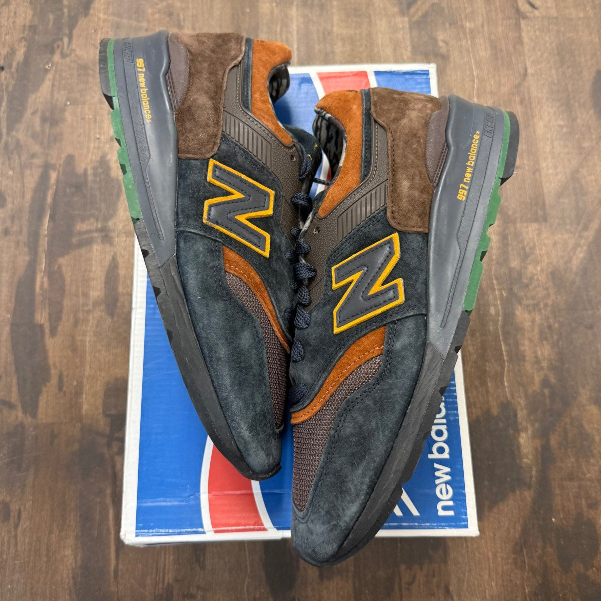New Balance 997 J. Crew Wild Nature Pack Grizzly Bear Size 10.5 (Pre-Owned) - Image 1