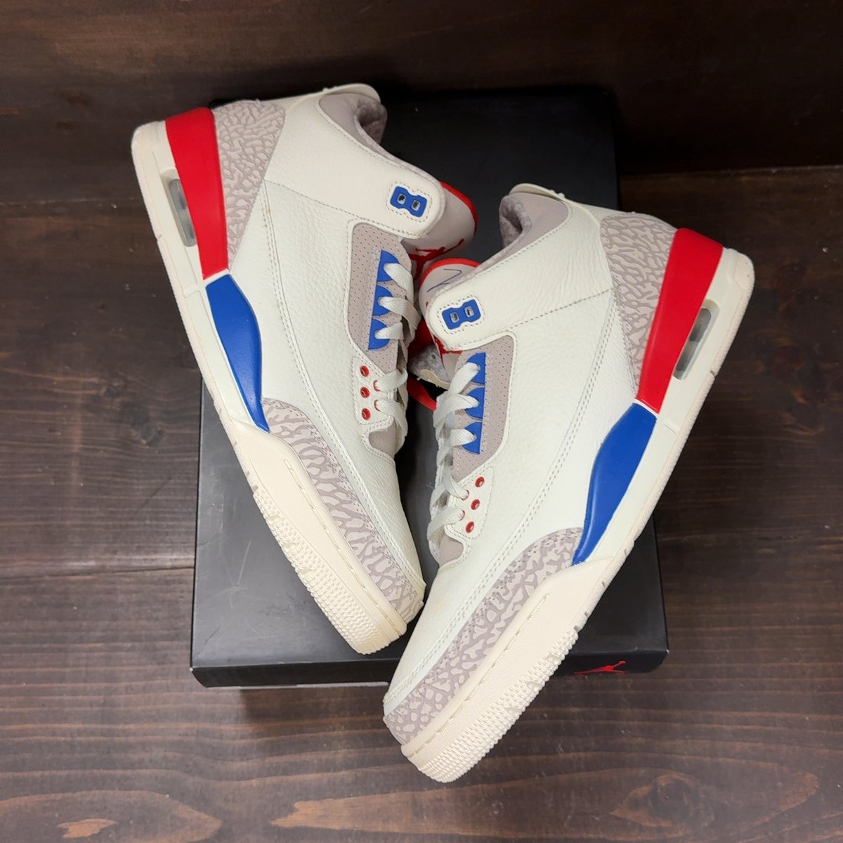 Jordan 3 Retro International Flight Size 12 (Pre-Owned) - back