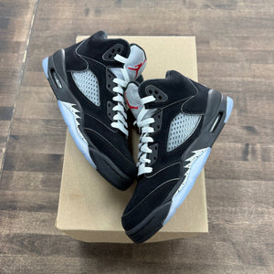 Jordan 5 Retro OG Black Metallic Reimagined (GS) Size 5Y (Pre-Owned) - Image 1