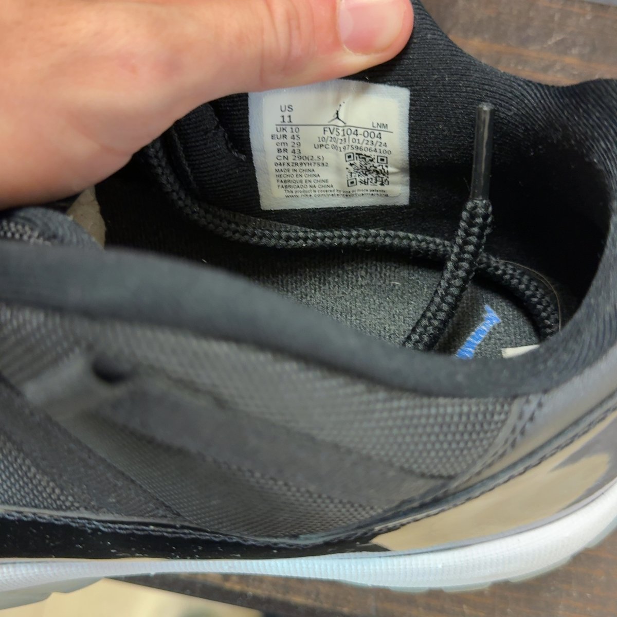 Jordan 11 Retro Low Space Jam Size 11 (Pre-Owned) - aux
