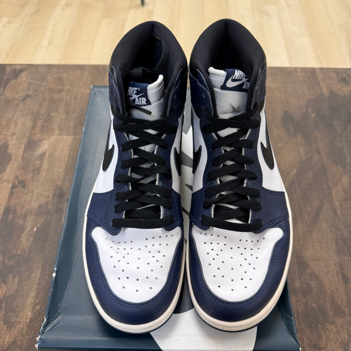Jordan 1 Retro High OG Midnight Navy - Image 2