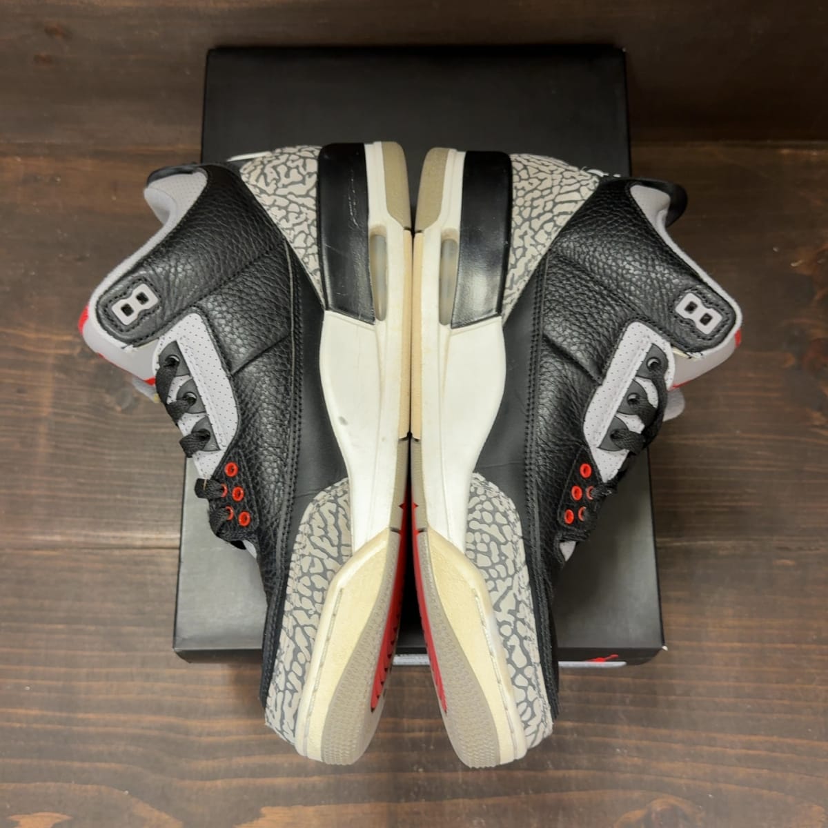 Jordan 3 Retro Black Cement (2018) Size 9.5 (Pre-Owned) - aux