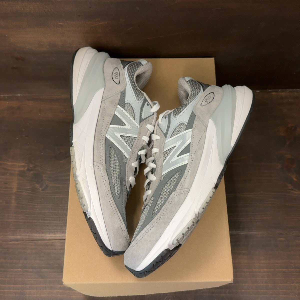 New Balance 990v6 MiUSA Grey Size 9 (Pre-Owned) - Image 2