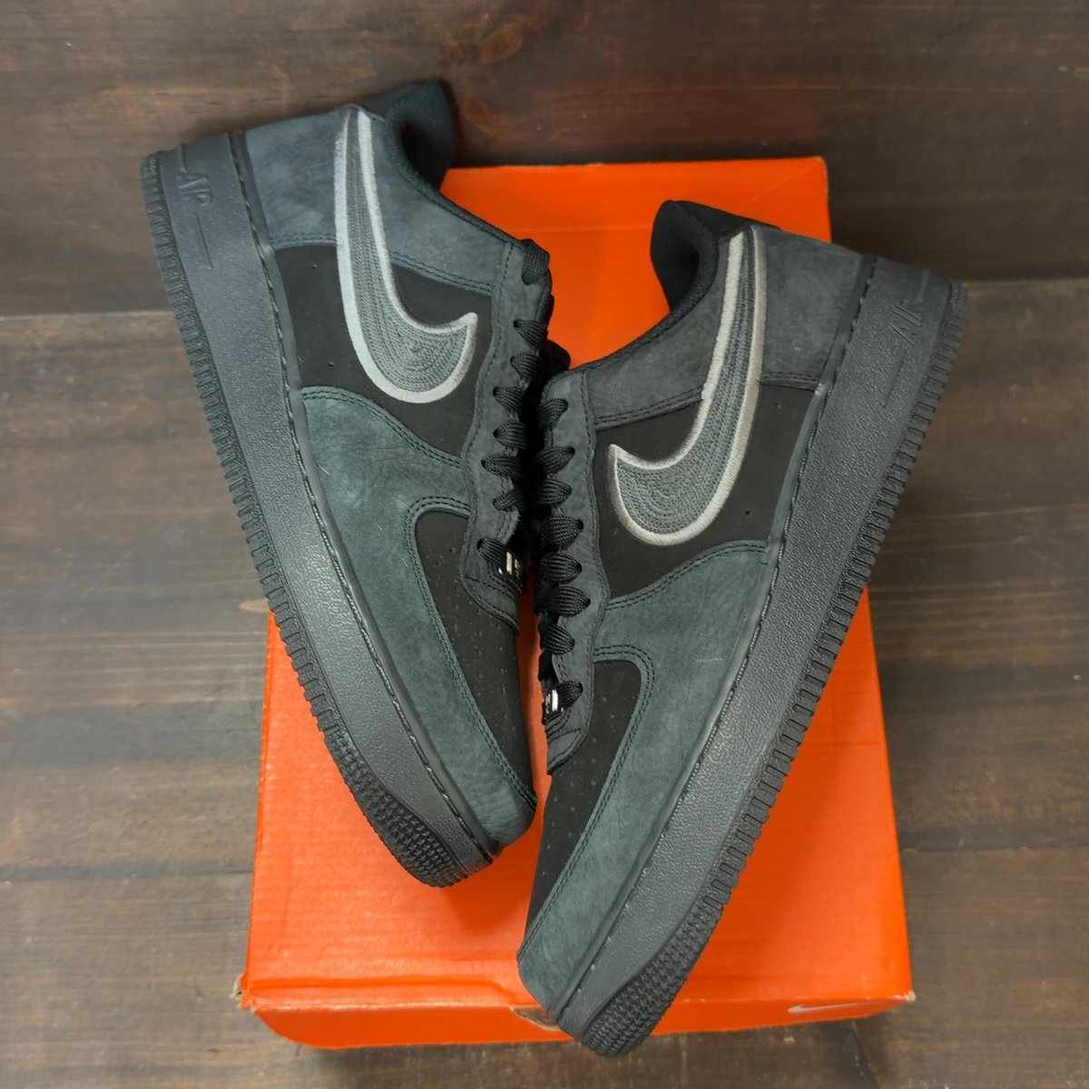Nike Air Force 1 Low '07 LV8 Black Smoke Grey Size 10 (Pre-Owned) - back