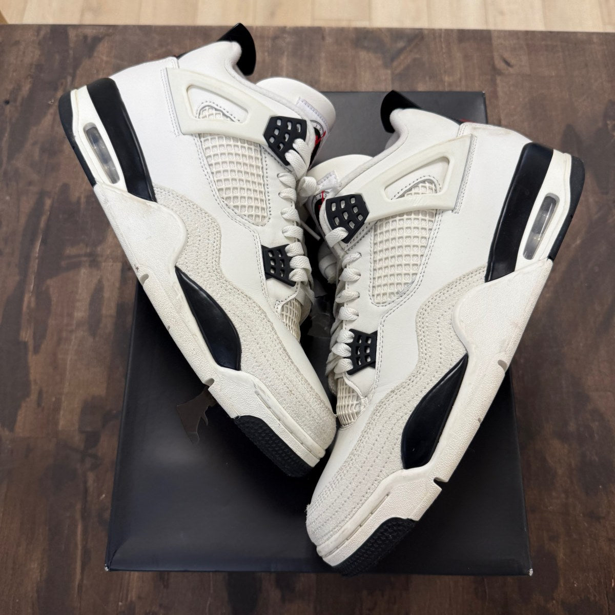 Jordan 4 Retro OG Flight Club - Image 1