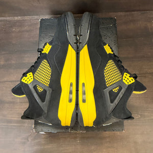 Jordan 4 Retro Thunder (2023) - Image 5