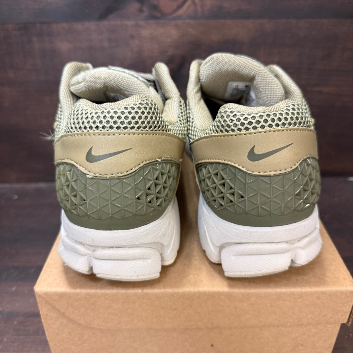 Nike Zoom Vomero 5 Neutral Olive Size 12 (Pre-Owned) - Image 3