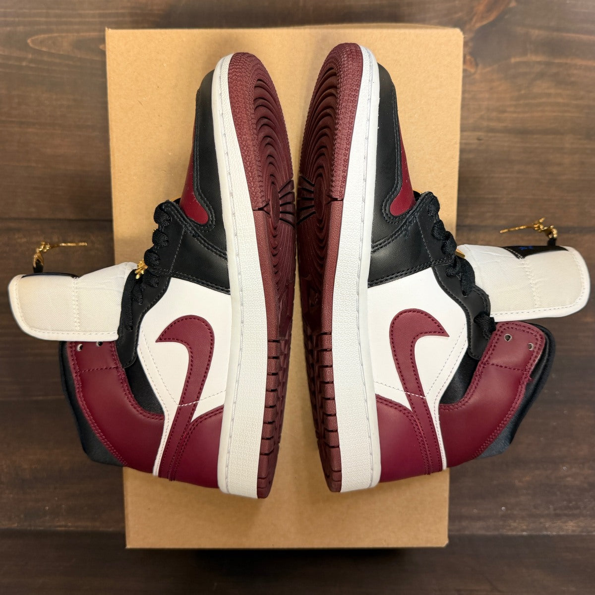 Jordan 1 Mid SE Black Dark Beetroot (Women's) Size 7.5W (Pre-Owned) - Image 5