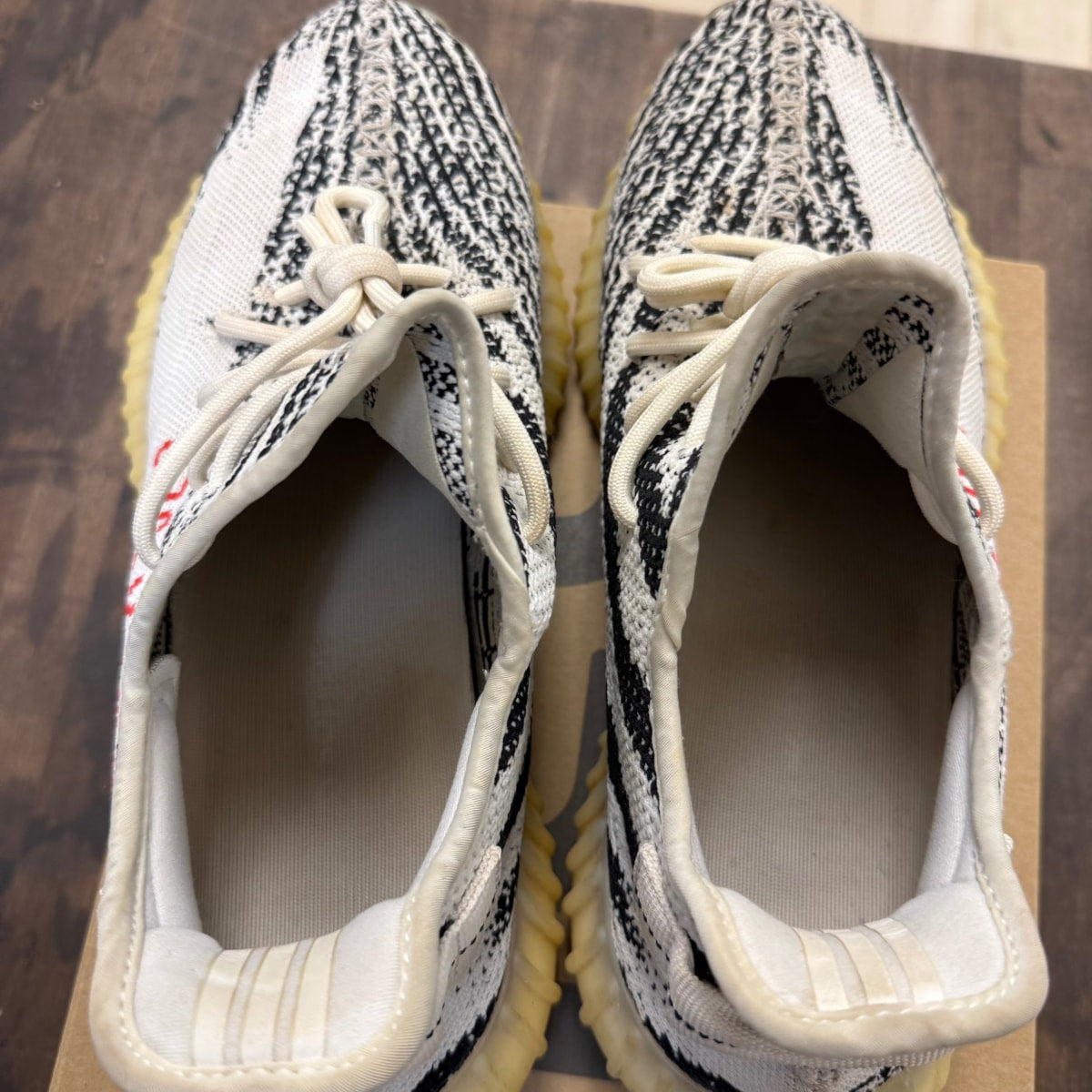 adidas Yeezy Boost 350 V2 Zebra - Image 4