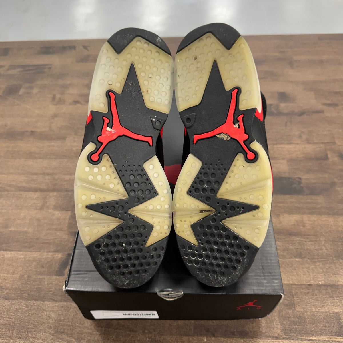Jordan 6 Retro Black Infrared (2019) - Image 5
