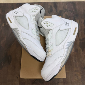 Jordan 5 Retro Metallic White (2015) Size 13 (Pre-Owned) - Image 1