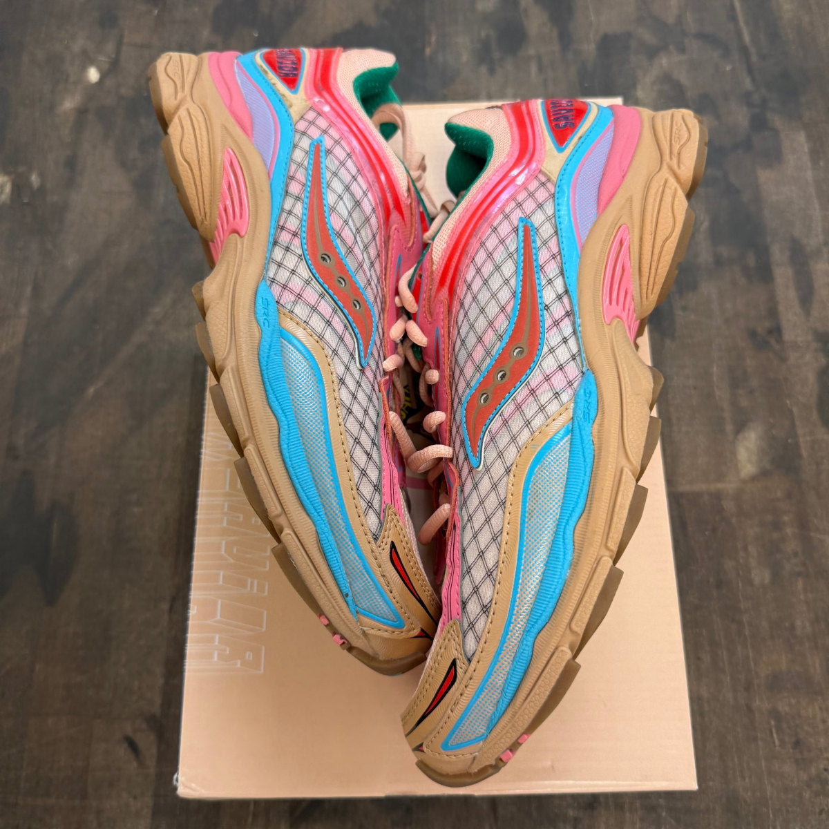 Saucony ProGrid Omni 9 Jae Tips To Do List Tan - Image 1