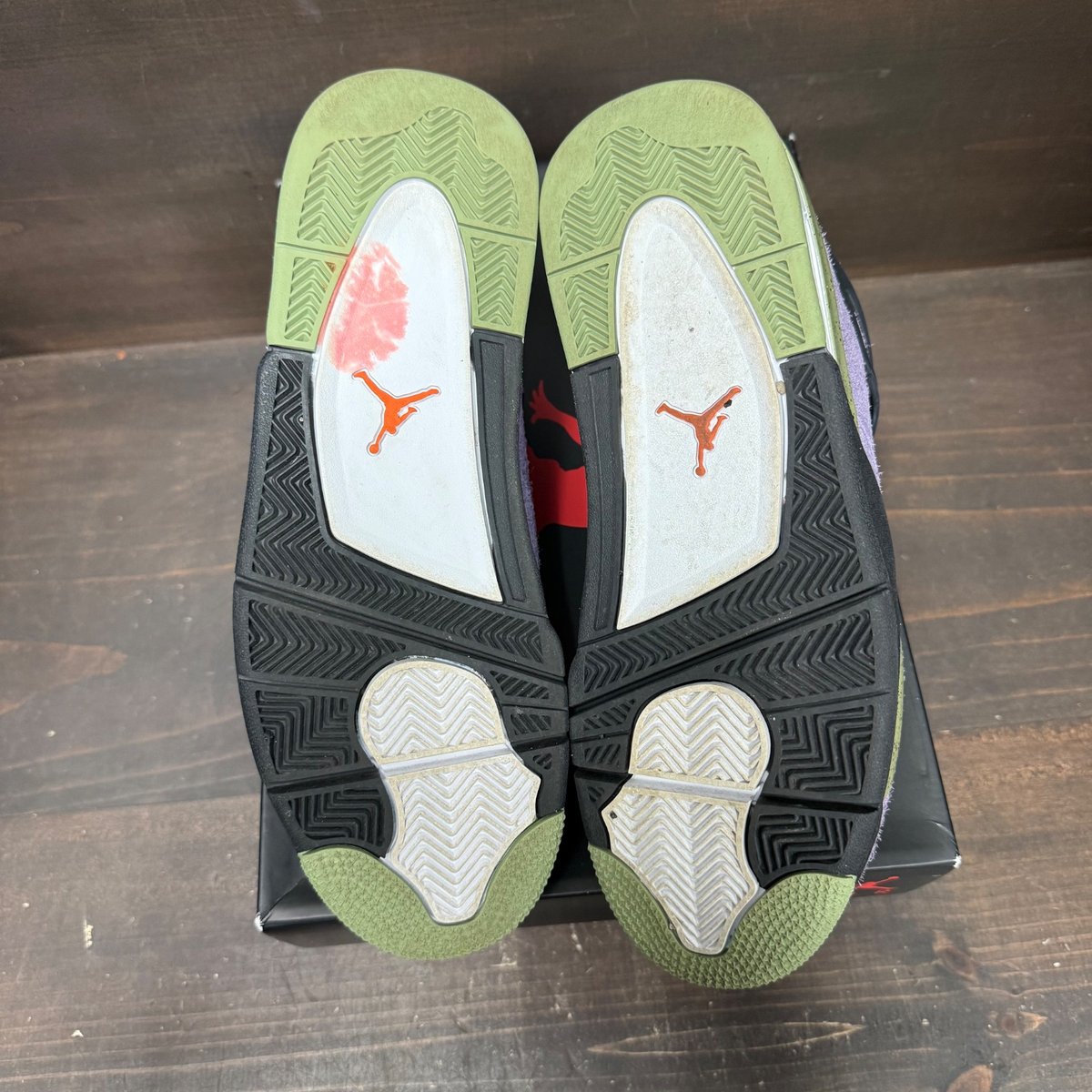Jordan 4 Retro Canyon Purple (Women's) Size 11.5W (Pre-Owned) - box