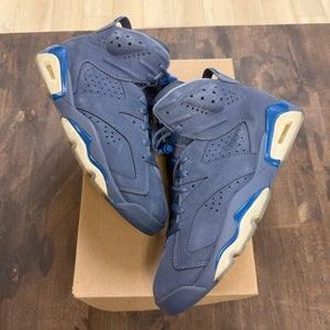Jordan 6 Retro Diffused Blue Size 10.5 (Pre-Owned) - Image 1