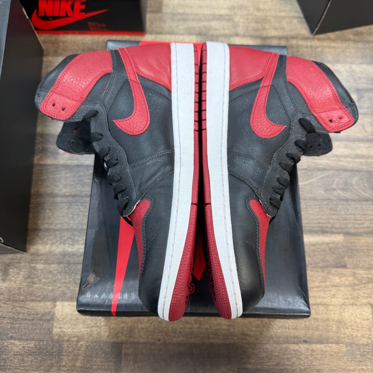 Jordan 1 Retro High Bred Banned (2016) Size 13 (Pre-Owned) - Image 2