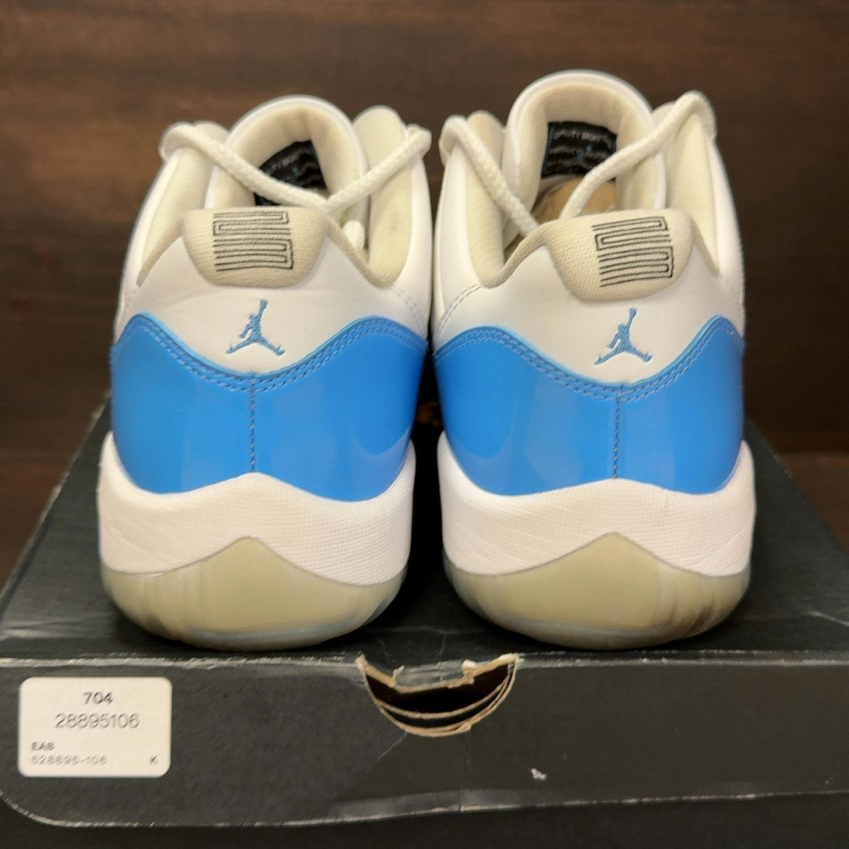 Jordan 11 Retro Low University Blue (2017) - Image 5