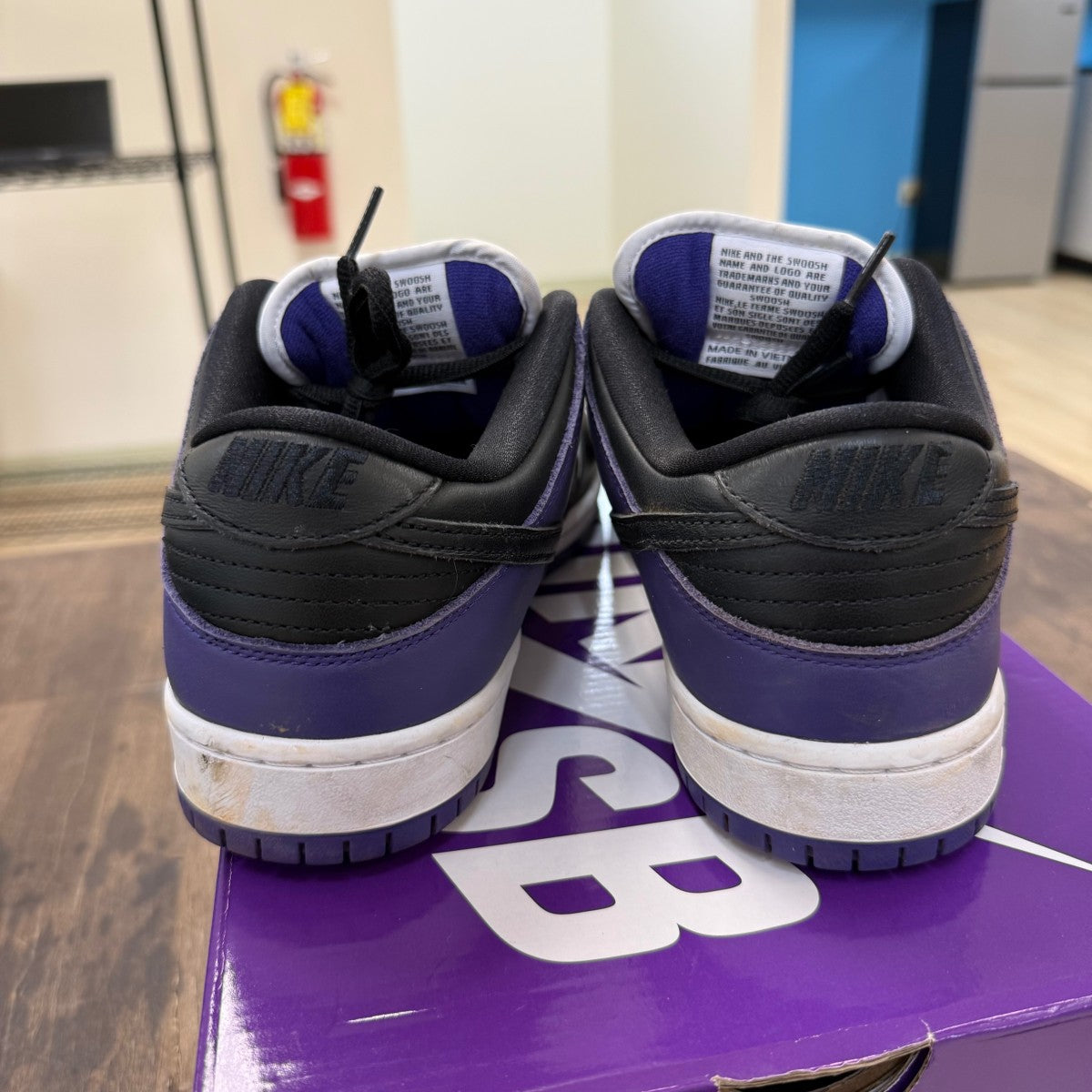Nike SB Dunk Low Court Purple Size 9.5 (Pre-Owned) - Image 3