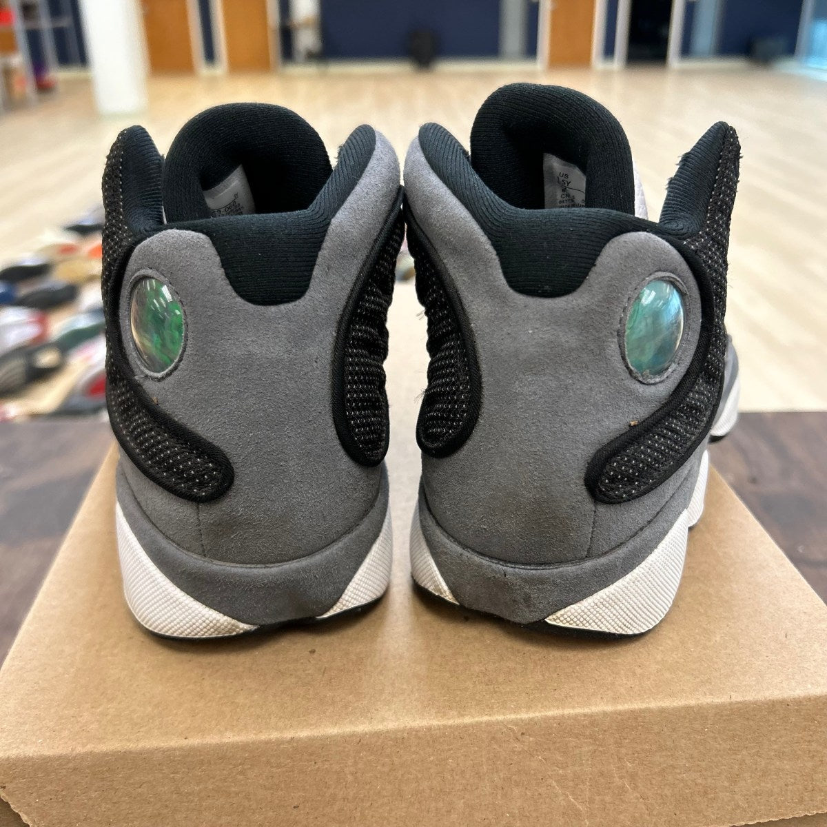 Jordan 13 Retro Black Flint (GS) Size 4.5Y (Pre-Owned) - Image 4