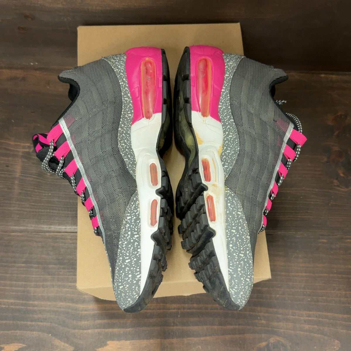 Nike Air Max 95 Tape Black Pink Foil Size 11 (Pre-Owned) - Image 4