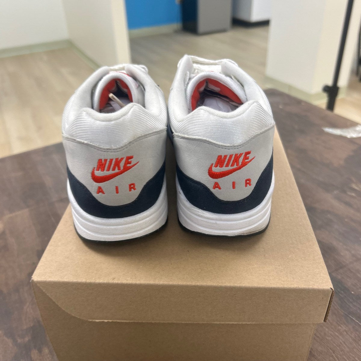 Nike Air Max 1 Anniversary Obsidian Size 13 (Pre-Owned) - Image 4