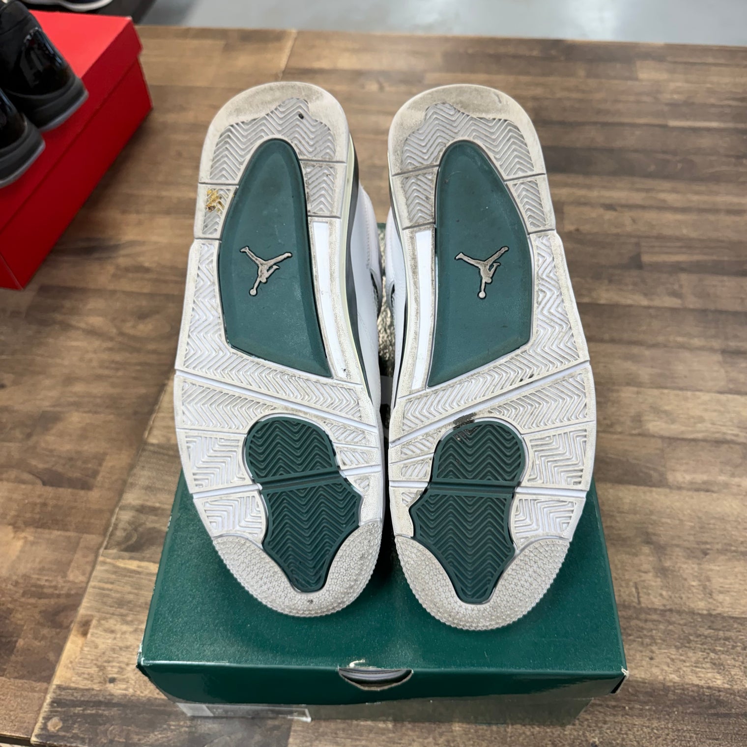 Oxidized Green Jordan 4 Retro (USED)