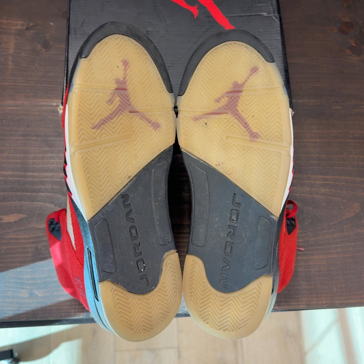 Jordan 5 Retro Raging Bull Red (2021) Size 11 (Pre-Owned) - aux
