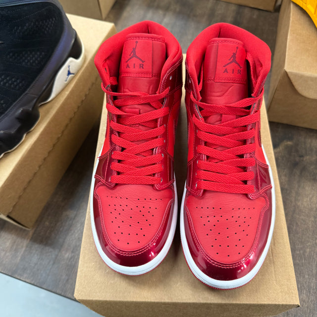 Pomegranate Jordan 1 Mid (USED,No Box)