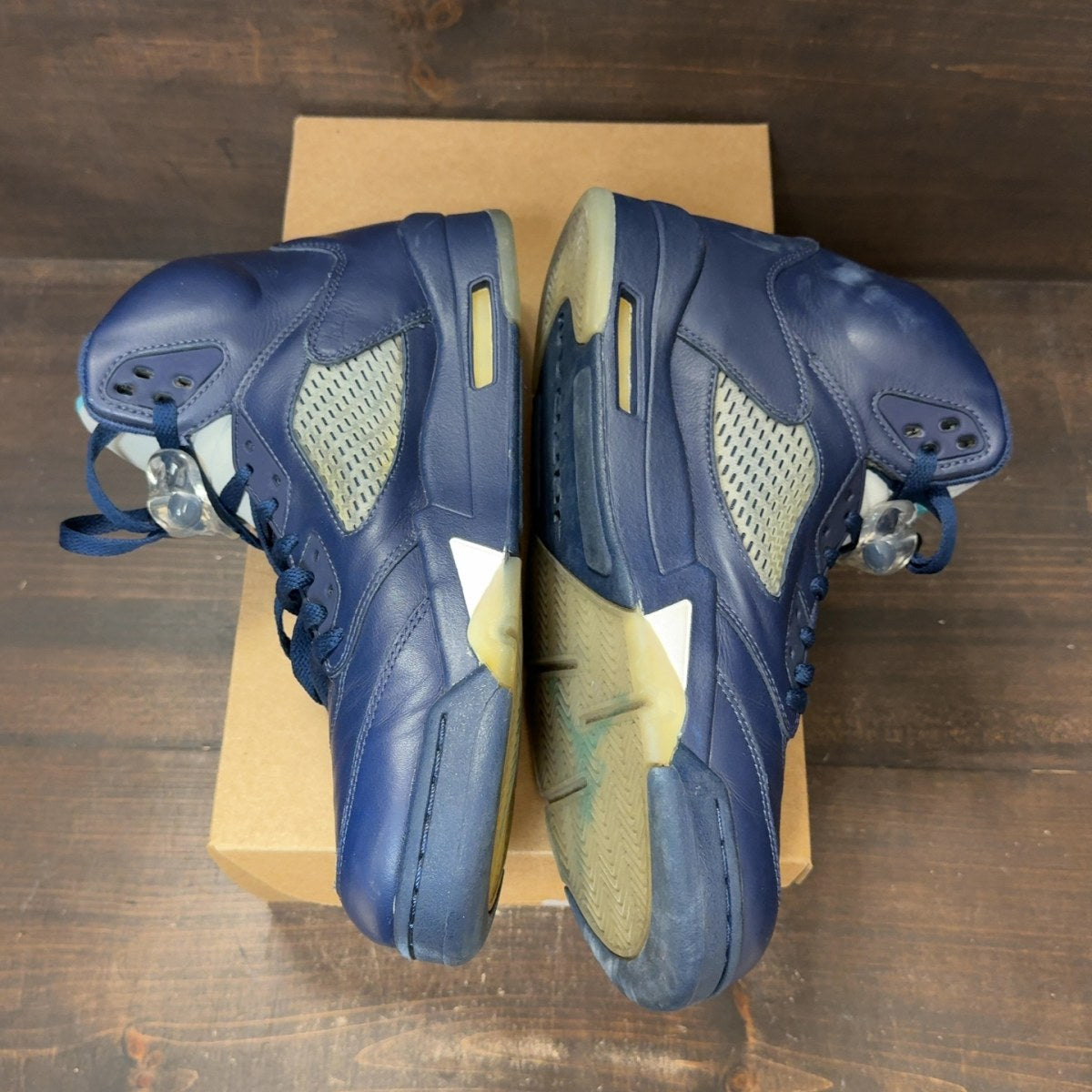 Jordan 5 Retro Pre-Grape Size 10.5 (Pre-Owned) - Image 4