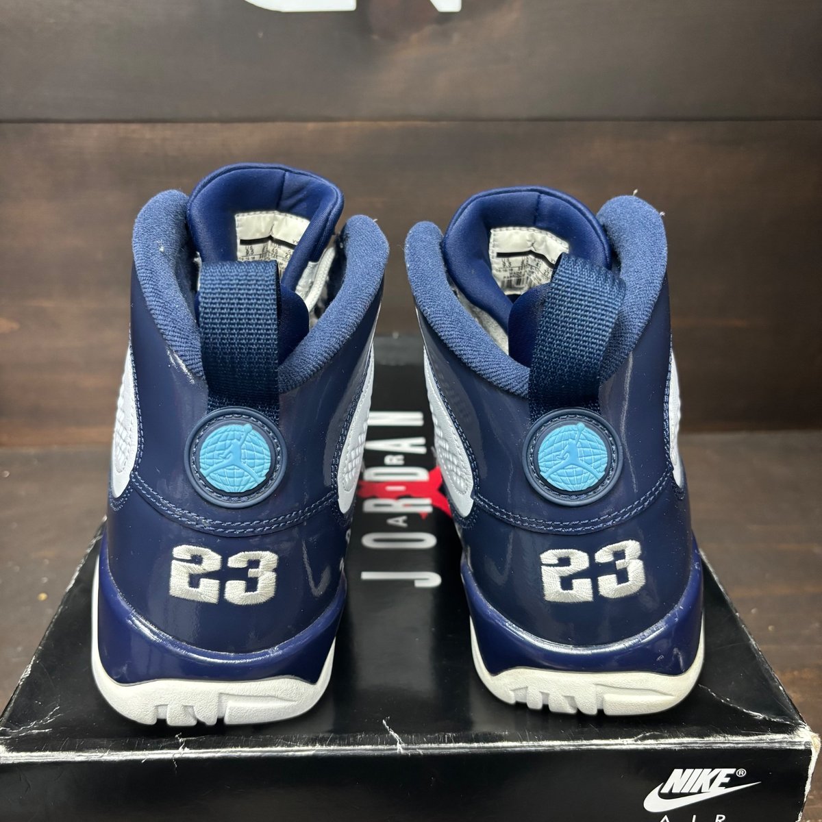Jordan 9 Retro Pearl Blue Size 9.5 (Pre-Owned) - sole