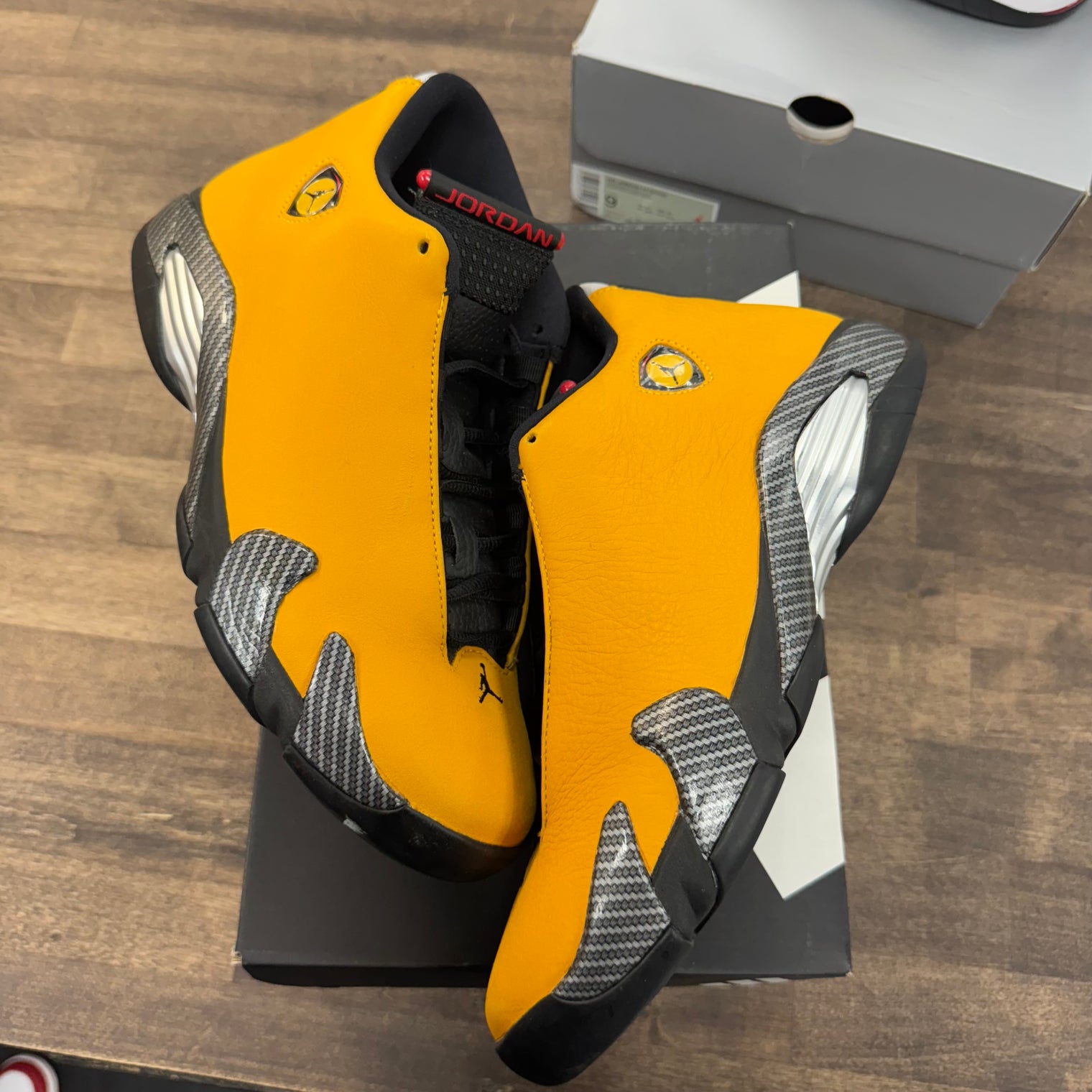Ferrari Jordan 14 Retro (USED, No Insoles, Replacement Box)