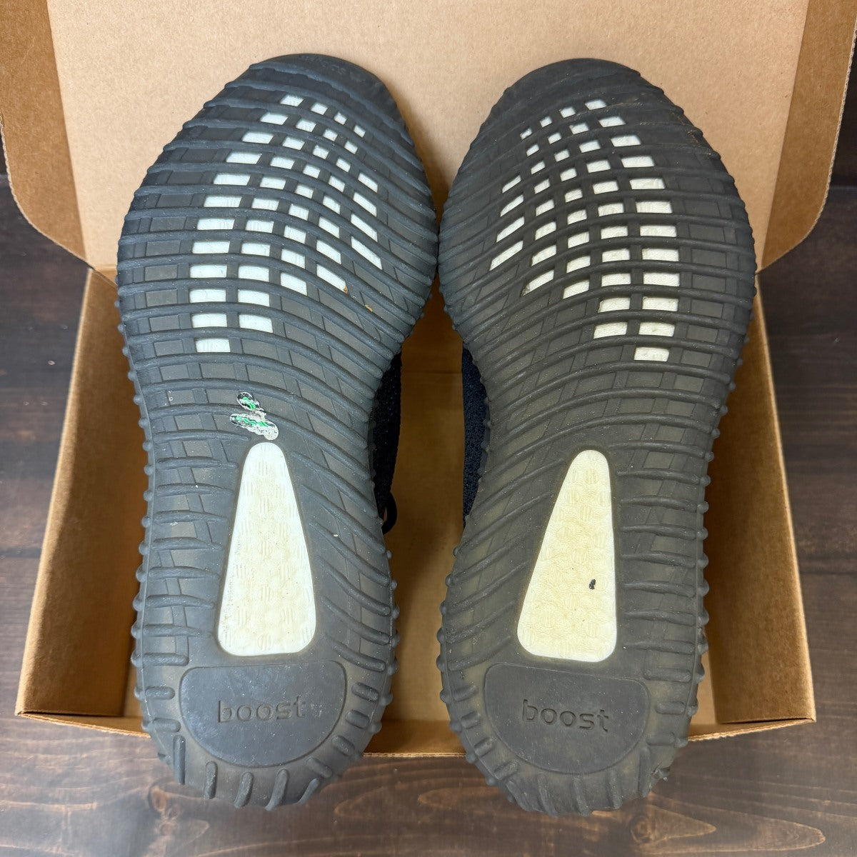 adidas Yeezy Boost 350 V2 Dazzling Blue Size 11.5 (Pre-Owned) - Image 7
