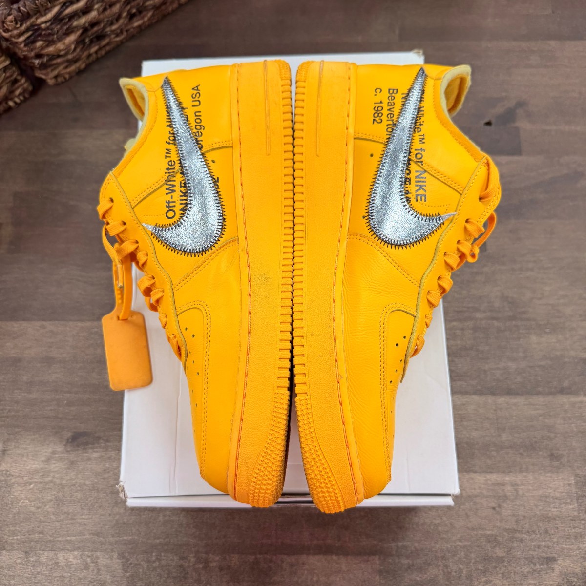 Nike Air Force 1 Low Off-White ICA University Gold - Image 3