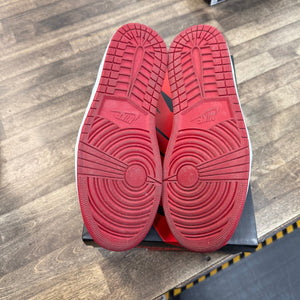 Jordan 1 Retro Low OG Chicago (2025) - Image 5
