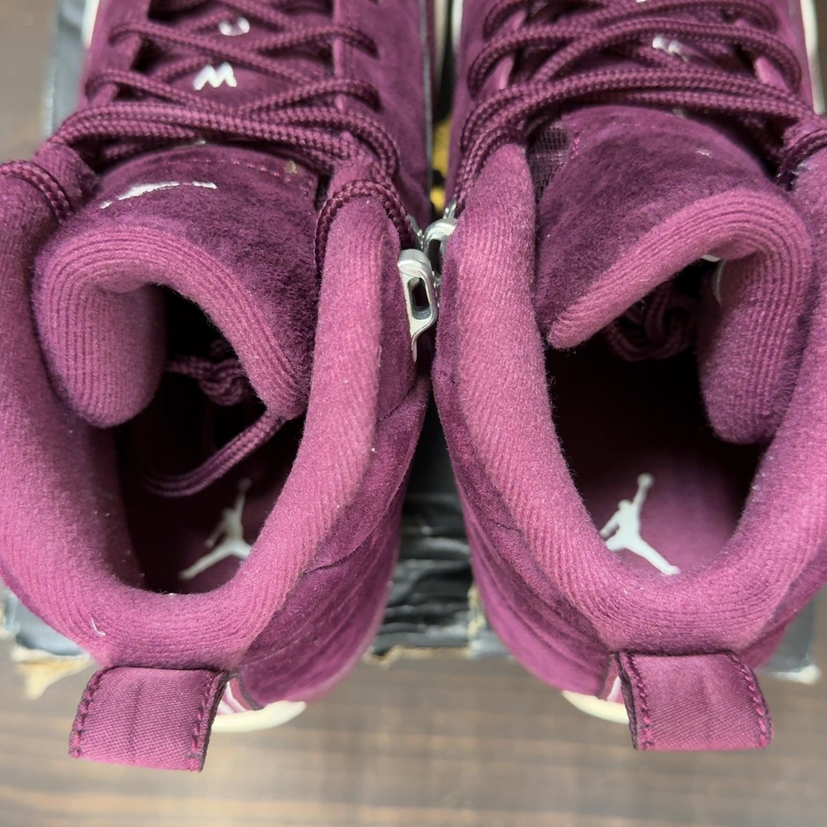 Jordan 12 Retro Bordeaux (GS) Size 7Y (Pre-Owned) - aux