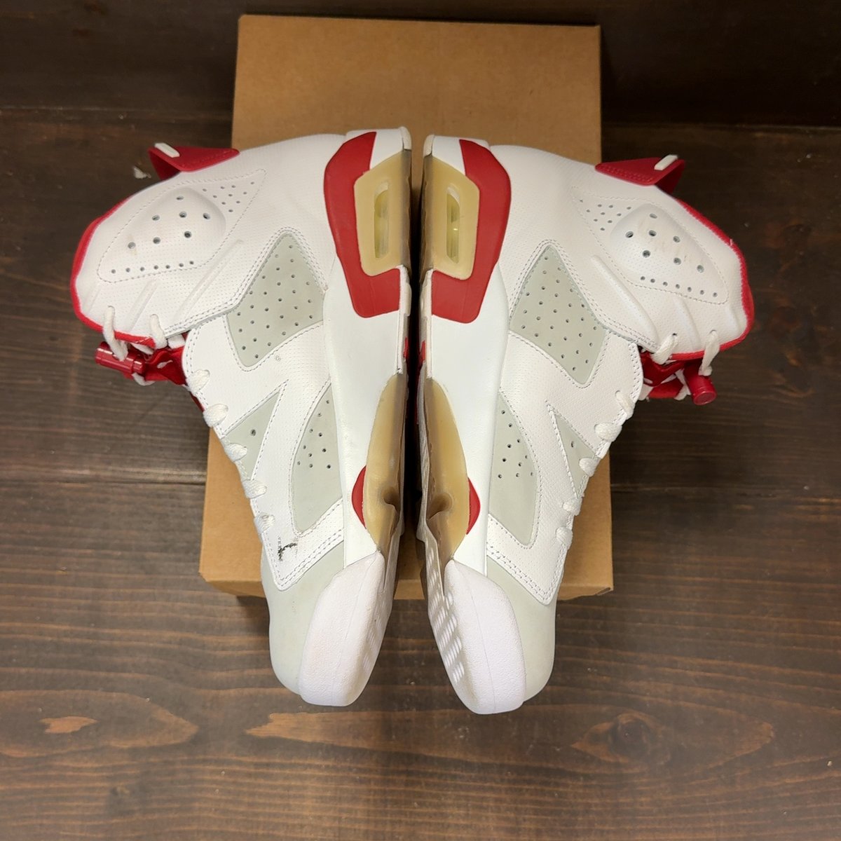 Jordan 6 Retro Alternate Hare Size 11 (Pre-Owned) - aux