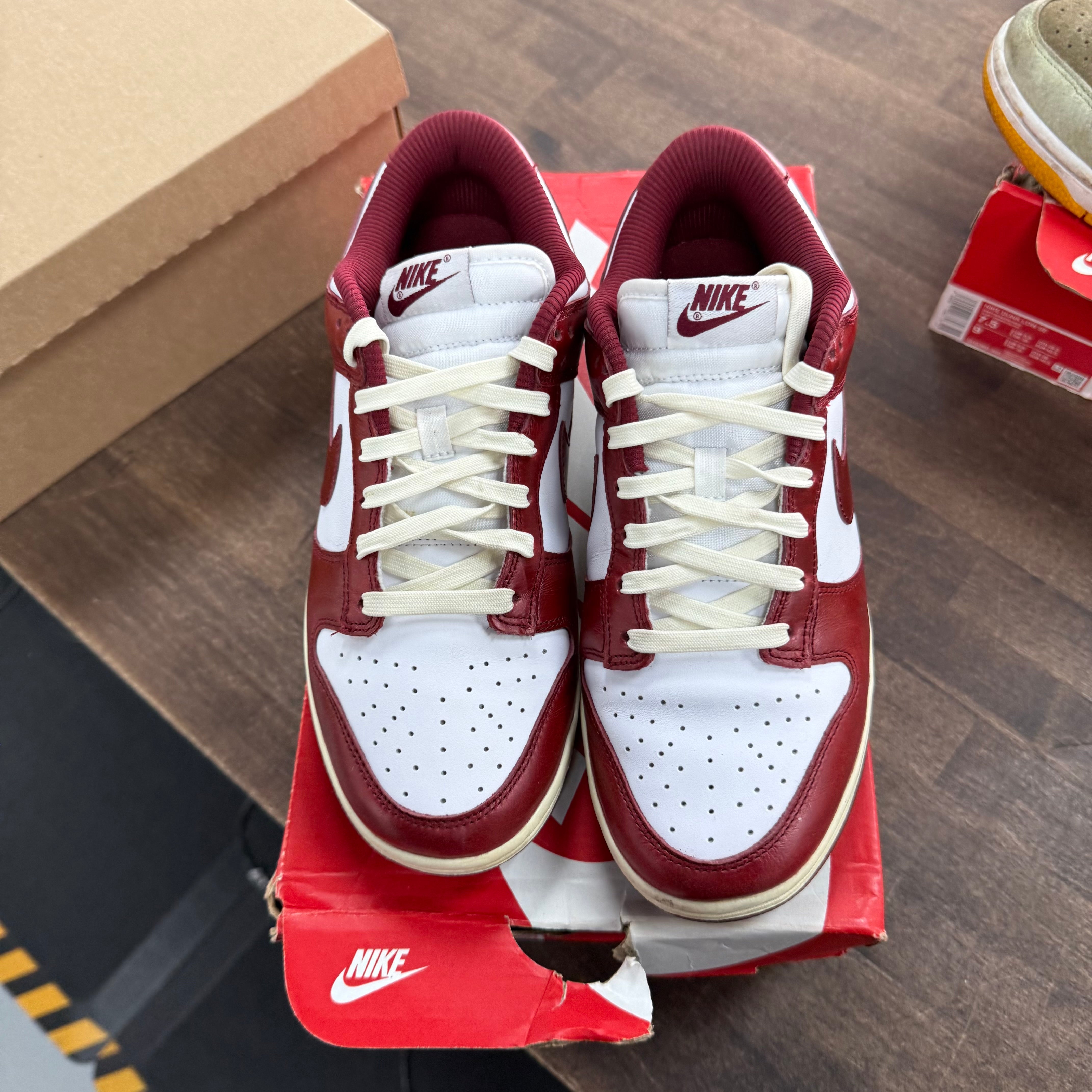 Nike Vintage Red Nike Dunk Low (W) (USED) Size 7.5 (Pre-Owned) - Image 2