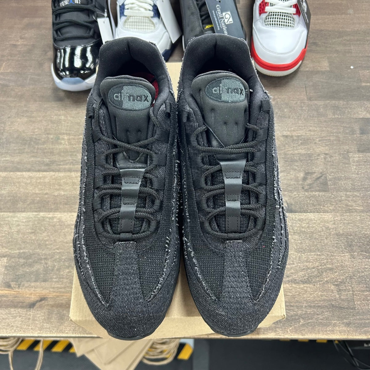 Nike Air Max 95 OG Levis Black Size 12 (Pre-Owned) - Image 2
