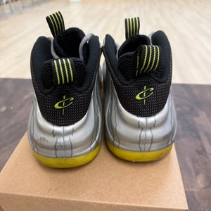 Nike Air Foamposite One Silver Volt Camo Size 12.5 (Pre-Owned) - Image 5