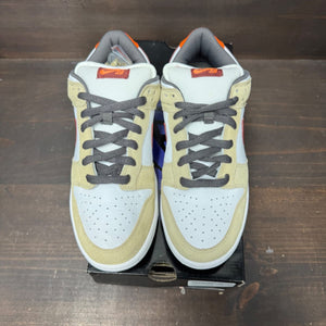 Nike SB Dunk Low Crimson Size 9.5 (Pre-Owned) - side