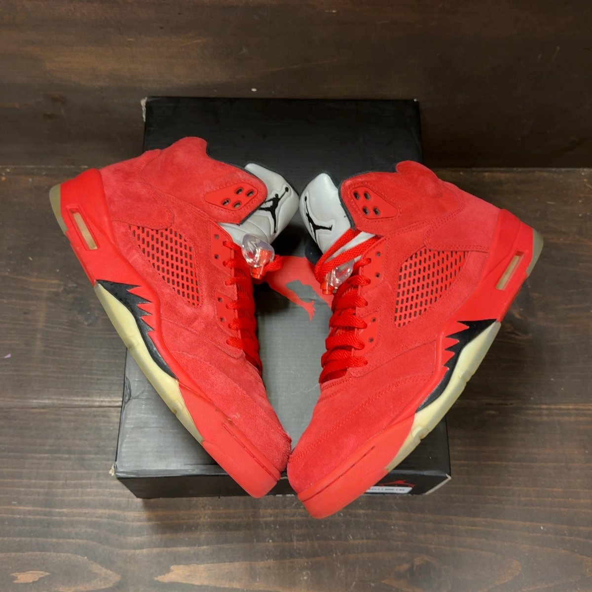 Jordan 5 Retro Red Suede Size 11 (Pre-Owned) - back