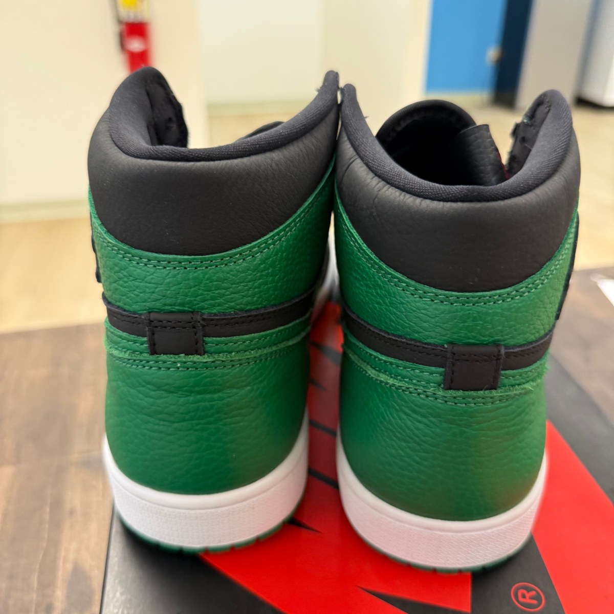 Jordan 1 Retro High Pine Green Black - Image 3