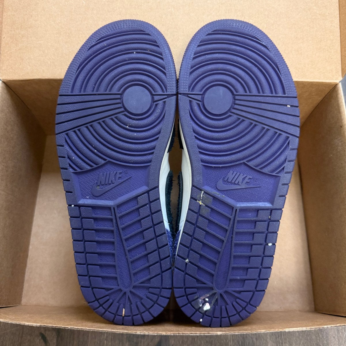 Jordan 1 Mid SE Purple Size 7.5 (Pre-Owned) - Image 3