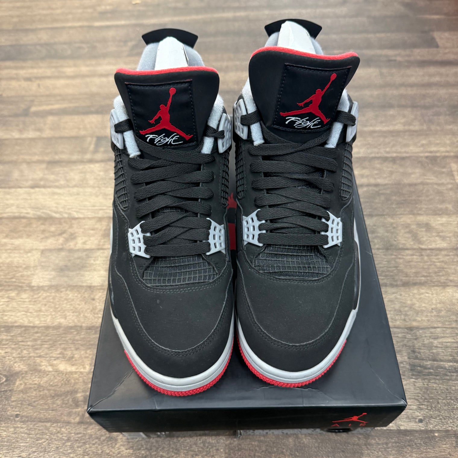 Bred Jordan 4 2019 (USED)