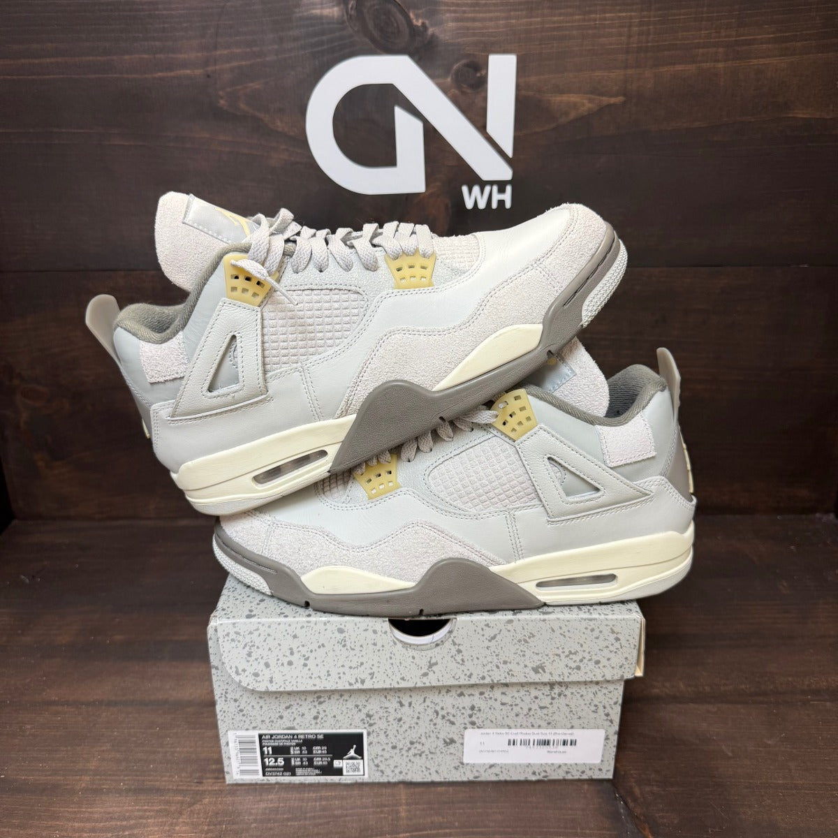 Jordan 4 Retro SE Craft Photon Dust - Image 1
