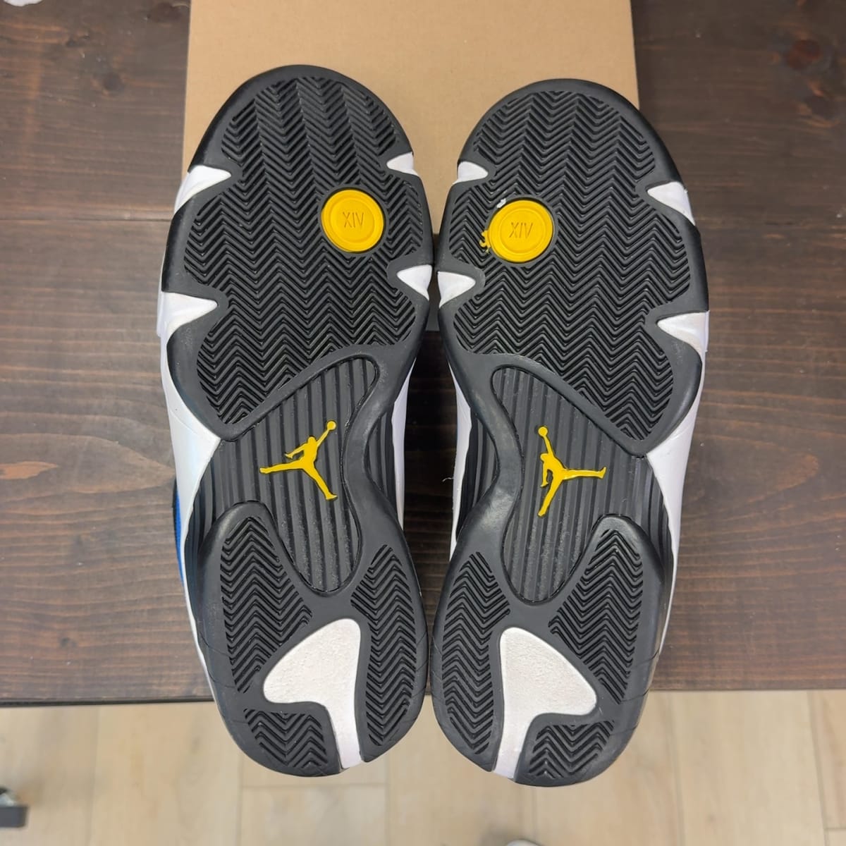 Jordan 14 Retro Laney (2023) Size 11 (Pre-Owned) - aux